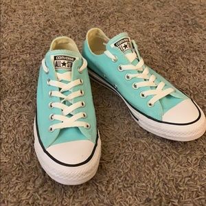 Never worn Tiffany blue converse